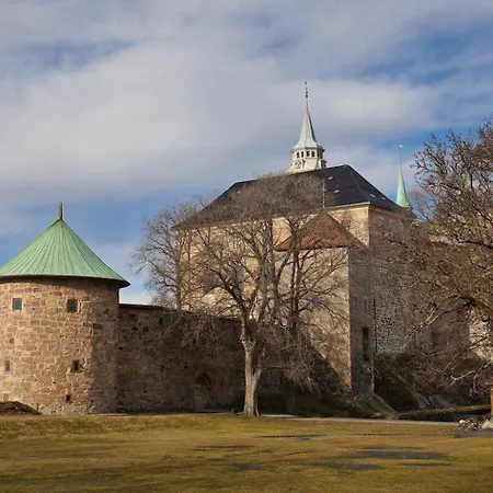 Apartment Premier Location By S, Bus Terminal & Markets *