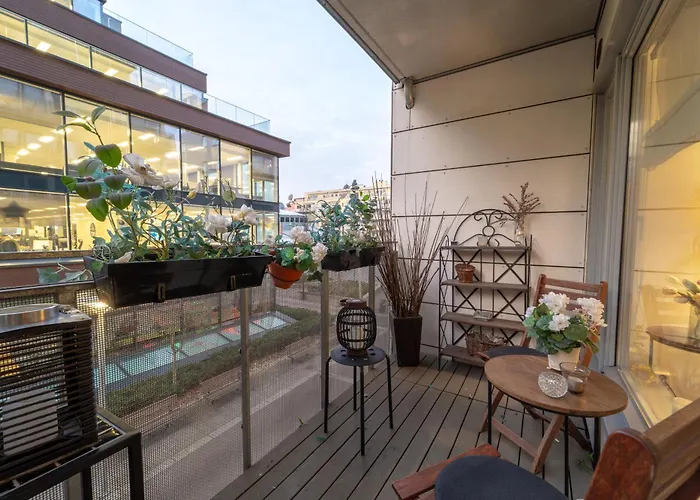 Premier Location By S, Bus Terminal & Markets Leilighet *